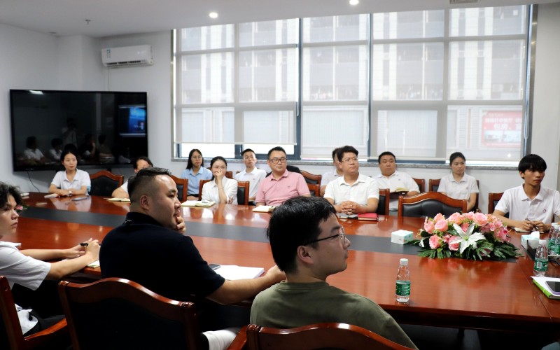 起鴻科技與LG Display交流培訓(xùn)會(huì) 起鴻科技與LG Display交流培訓(xùn)會(huì)