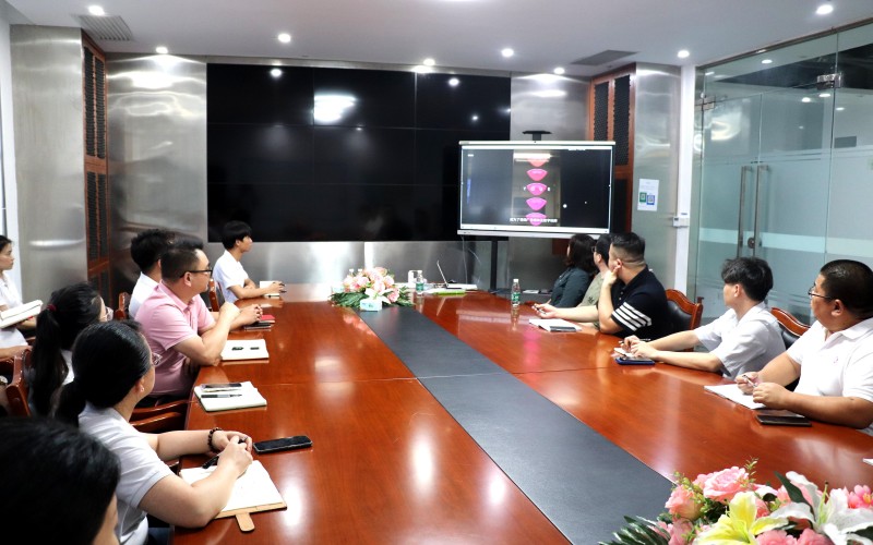 起鴻科技與LG Display交流培訓(xùn)會(huì) 起鴻科技與LG Display交流培訓(xùn)會(huì)