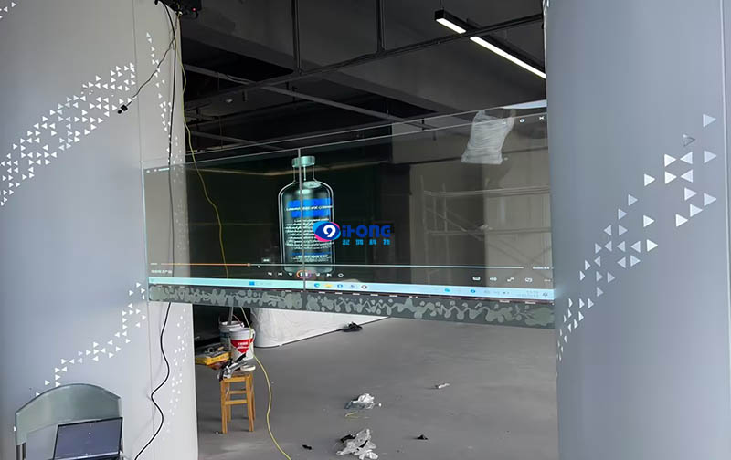 武漢某展廳啟用OLED透明屏，企業(yè)展示煥新顏